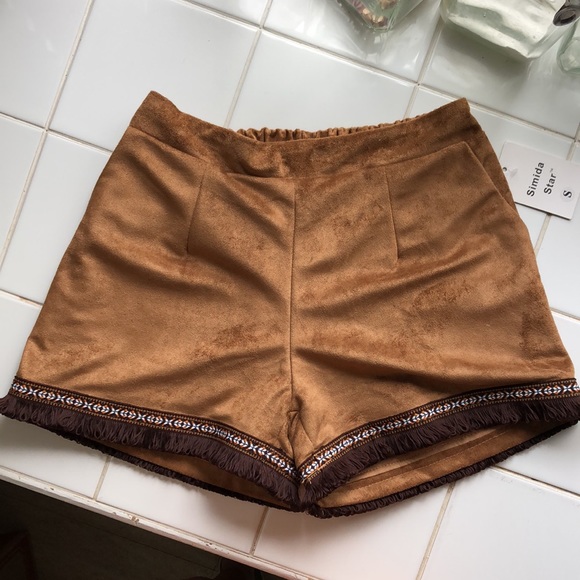 Bohemian Shorts - Picture 1 of 8